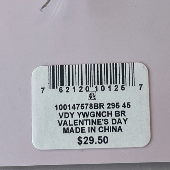 NEW HOLIDAY LANE GOLD-TONE PAVE MULTI CHARM VALENTINE HEART & PEARL BRACELET - Picture 5 of 5